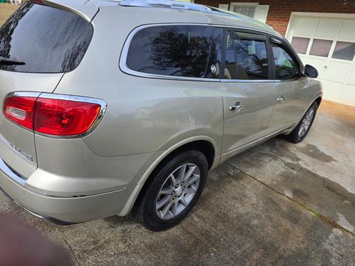 2017 Buick Enclave Leather