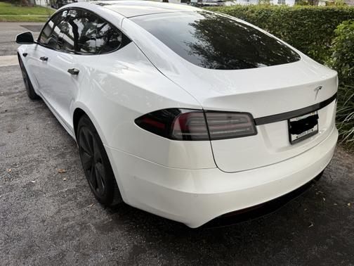 2022 Tesla Model S Long Range