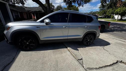 Gray 2022 Volkswagen Taos 1.5T SE