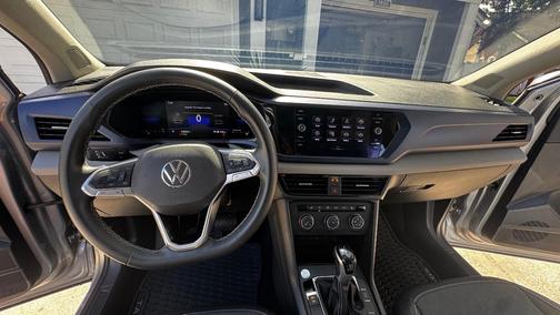 Gray 2022 Volkswagen Taos 1.5T SE