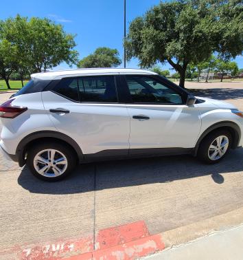 2023 Nissan Kicks S