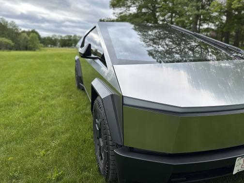 2024 Tesla Cybertruck AWD