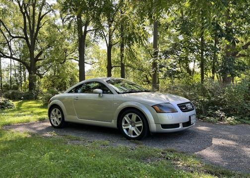 2003 Audi TT quattro