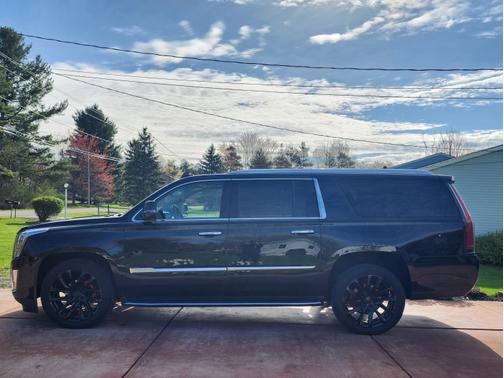 2019 Cadillac Escalade ESV Luxury