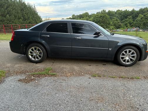 Gray 2007 Chrysler 300C Base