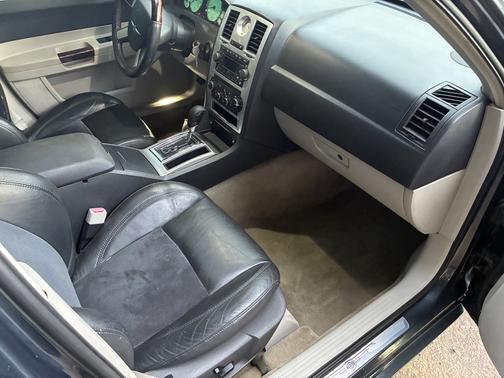 Gray 2007 Chrysler 300C Base