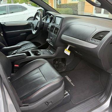 Silver 2016 Dodge Grand Caravan R/T