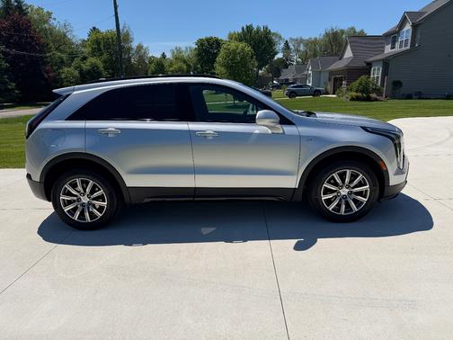 Silver 2019 Cadillac XT4 Sport
