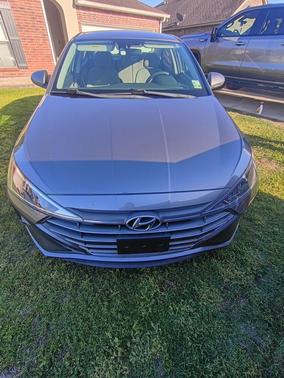 Gray 2020 Hyundai ELANTRA SEL