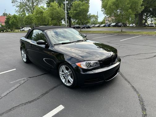 Black 2009 BMW 135 i