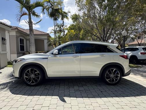 2019 INFINITI QX50 ESSENTIAL