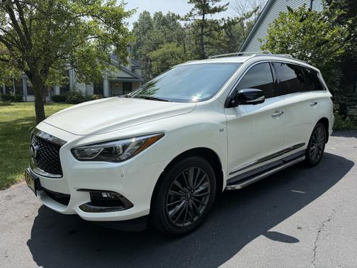 2020 INFINITI QX60 LUXE