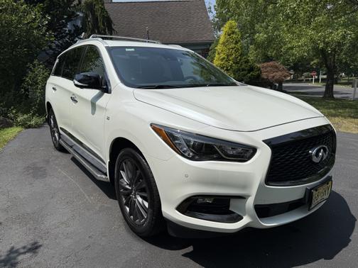 2020 INFINITI QX60 LUXE