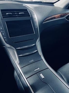 Silver 2013 Lincoln MKZ Hybrid Base