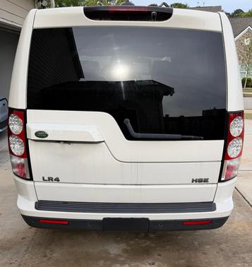Beige 2010 Land Rover LR4 Base