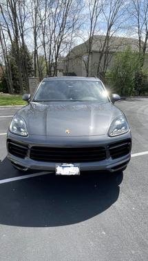 Gray 2019 Porsche Cayenne Cayenne S