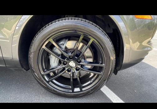 Gray 2019 Porsche Cayenne Cayenne S