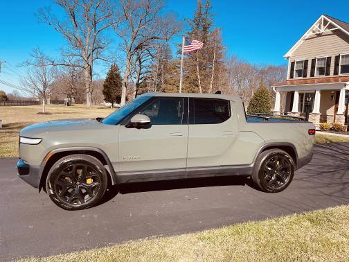 2022 Rivian R1T Launch Edition
