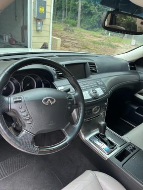 White 2007 INFINITI M45 Sport