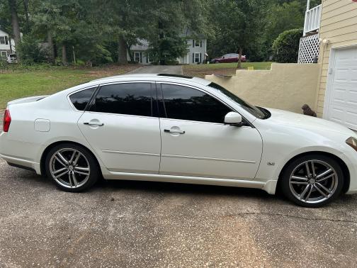 White 2007 INFINITI M45 Sport