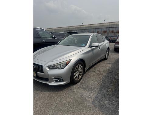 2015 INFINITI Q50 Premium