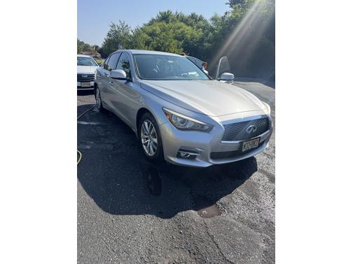 2015 INFINITI Q50 Premium