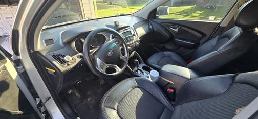 Silver 2013 Hyundai TUCSON GLS