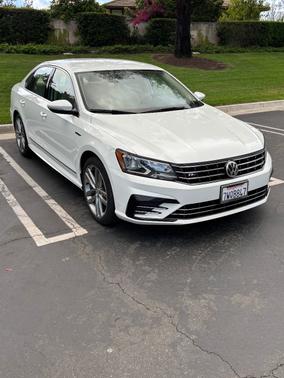 White 2017 Volkswagen Passat 1.8T R-Line w/Comfort