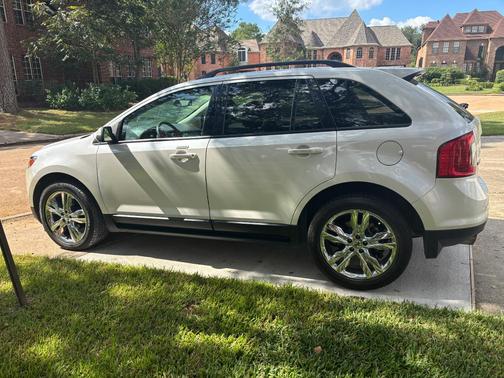 White 2013 Ford Edge SEL