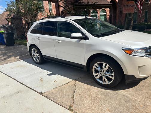 White 2013 Ford Edge SEL