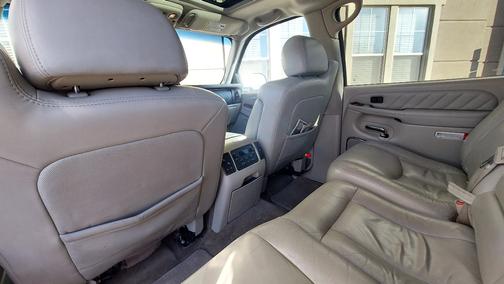 2004 Cadillac Escalade ESV Platinum Edition