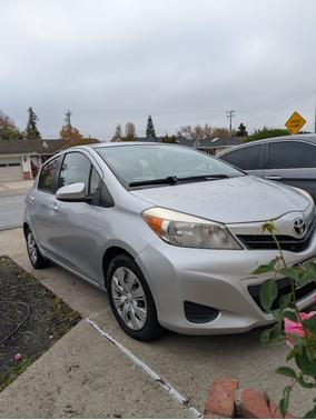 2013 Toyota Yaris LE