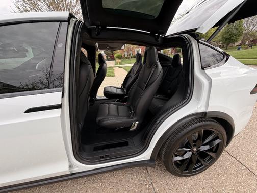 White 2022 Tesla Model X Plaid