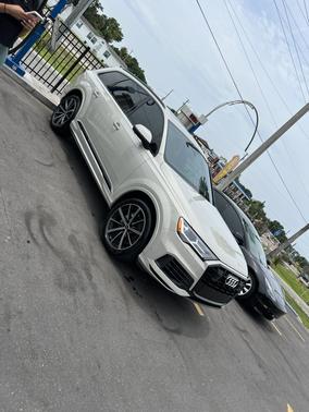 2023 Audi Q7 55 Premium Plus