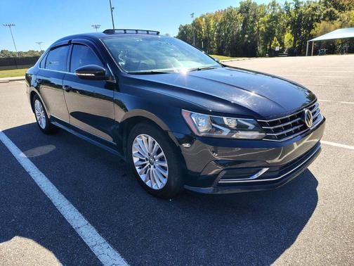 Black 2016 Volkswagen Passat 1.8T SE w/Technology