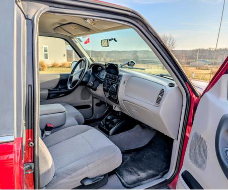 1999 Mazda B3000 SE Cab Plus