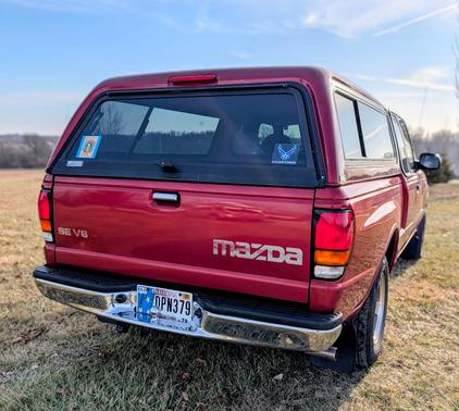 1999 Mazda B3000 SE Cab Plus