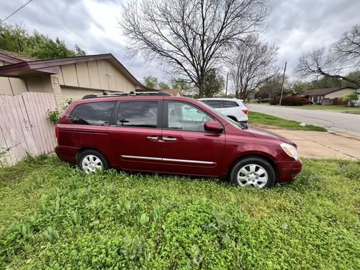 2007 Hyundai Entourage Limited