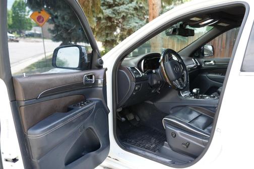 White 2014 Jeep Grand Cherokee Overland