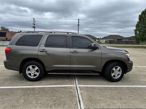2008 Toyota Sequoia SR5
