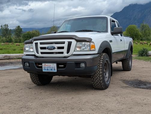White 2007 Ford Ranger FX4 SuperCab