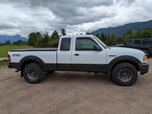 White 2007 Ford Ranger FX4 SuperCab