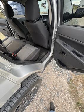 Silver 2008 Jeep Grand Cherokee Laredo