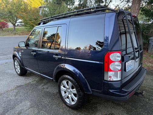 Blue 2013 Land Rover LR4 Lux