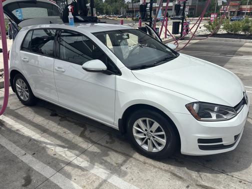 2016 Volkswagen Golf TSI S 4-Door