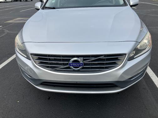 2016 Volvo S60 T5 Drive-E Premier