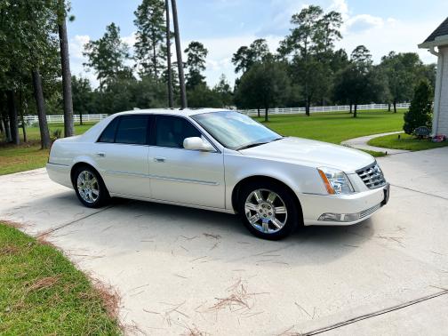 2011 Cadillac DTS Platinum Collection