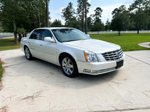 2011 Cadillac DTS Platinum Collection