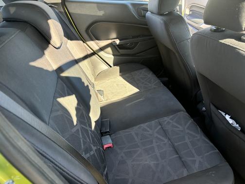 2012 Ford Fiesta SE