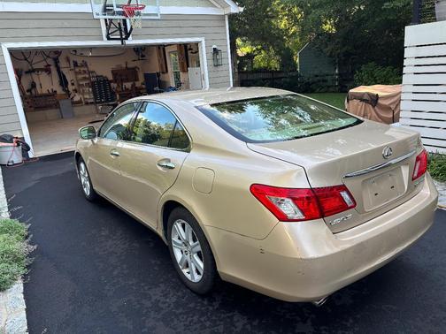 Gold 2007 Lexus ES 350 Base